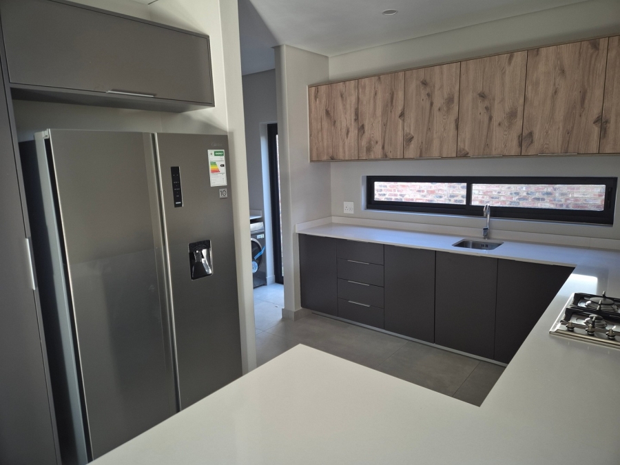To Let 3 Bedroom Property for Rent in Van Der Hoff Park North West